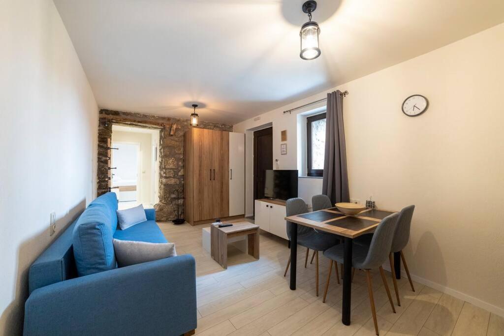 Lithic Suites Калампака Экстерьер фото